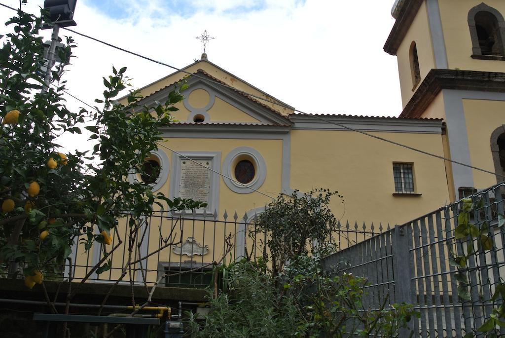 Casa Vacanze Villa San Francesco Sant'Angelo  Rum bild