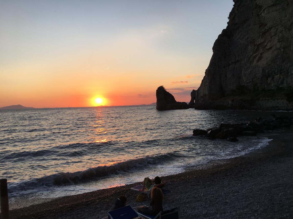 Casa Vacanze Villa San Francesco Sant'Angelo  Exteriör bild