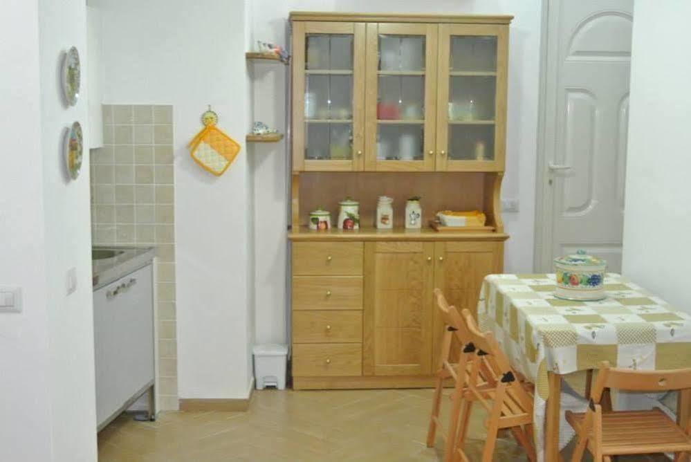 Casa Vacanze Villa San Francesco Sant'Angelo  Exteriör bild